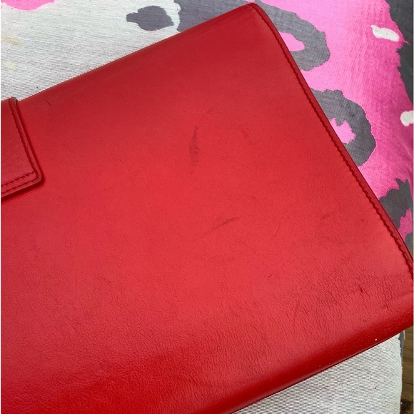 YVES SAINT LAURENT GO OUT CLUTCH🌹🌹🌹 - Picture 16 of 16